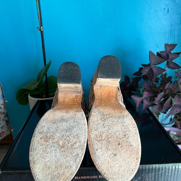 Freebirds Bela size 7 taupe - Picture 6 of 6